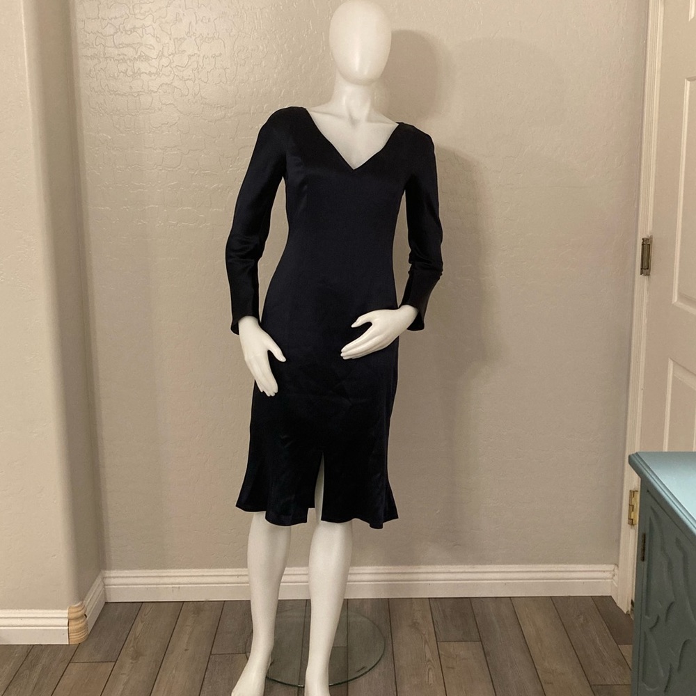 For Saks Fifth Avenue Tom and Linda Platt Navy Blue Silk Dress Size 6